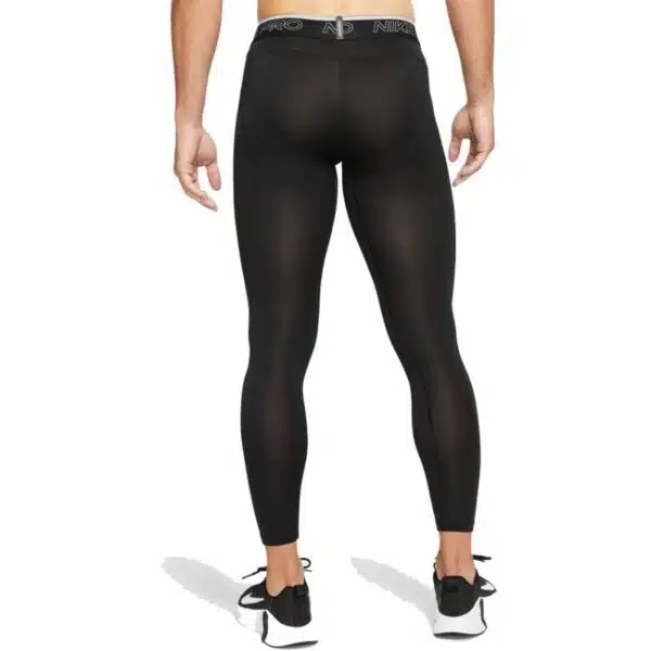 טייץ נייק לגברים Nike Pro Dri-FIT שחורים לגברים נייק על ספורטאי מבט מאחורה