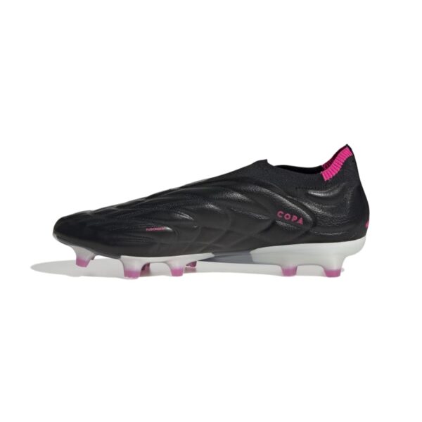 נעלי כדורגל אדידס Copa Pure+ FG צבע שחור עם לבן וורוד ללא שרוכים