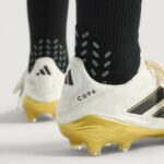 ⁦נעלי כדורגל מקצועיות אדידס COPA PURE III ELITE FG⁩ – תמונה ⁦2⁩